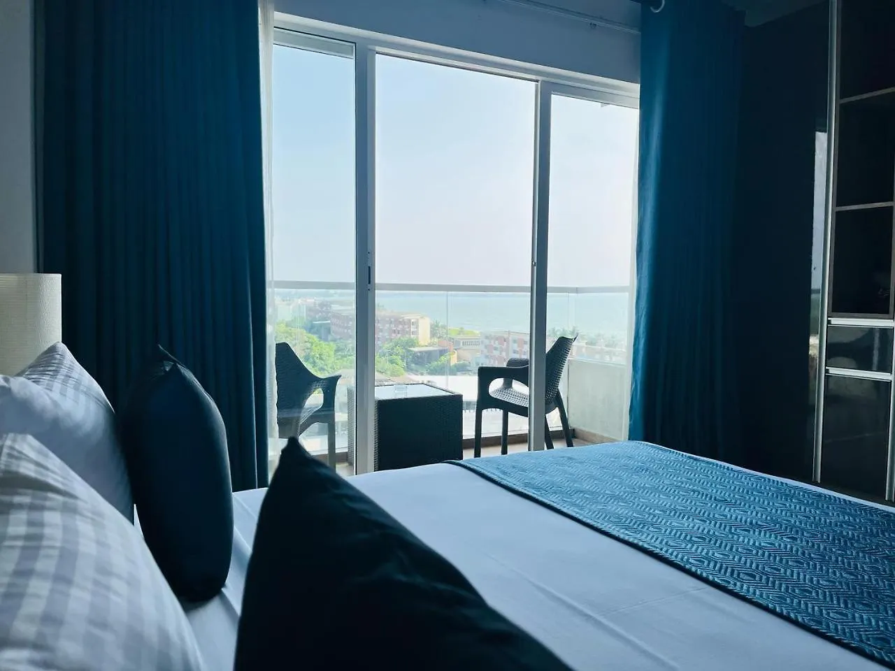 Negombo Ocean Breeze Luxury Studio By Serendib Vacation 0*,