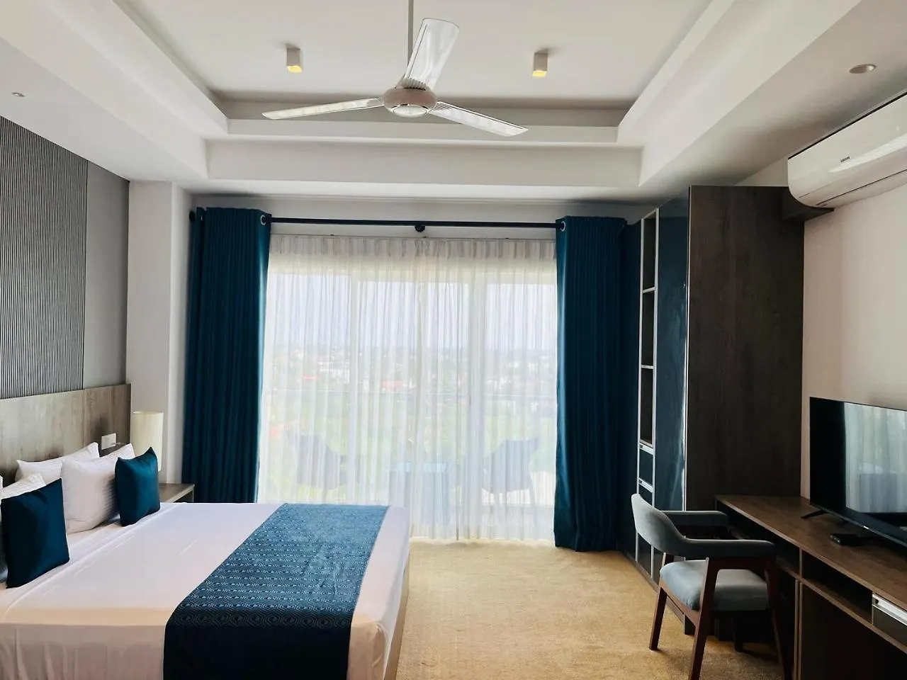 Negombo Ocean Breeze Luxury Studio By Serendib Vacation Apartamento