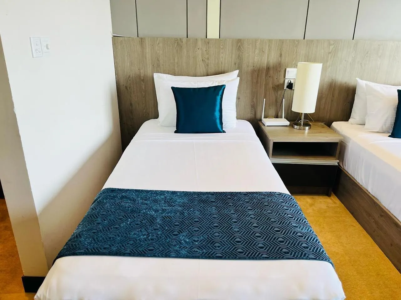 Negombo Ocean Breeze Luxury Studio By Serendib Vacation Apartamento